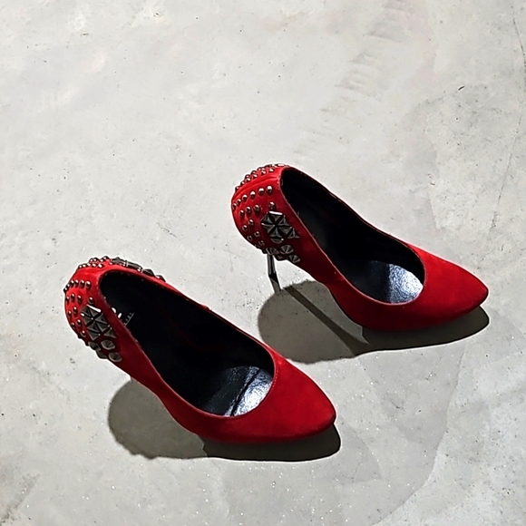 Red Studed Pumps - Picture 2 of 8